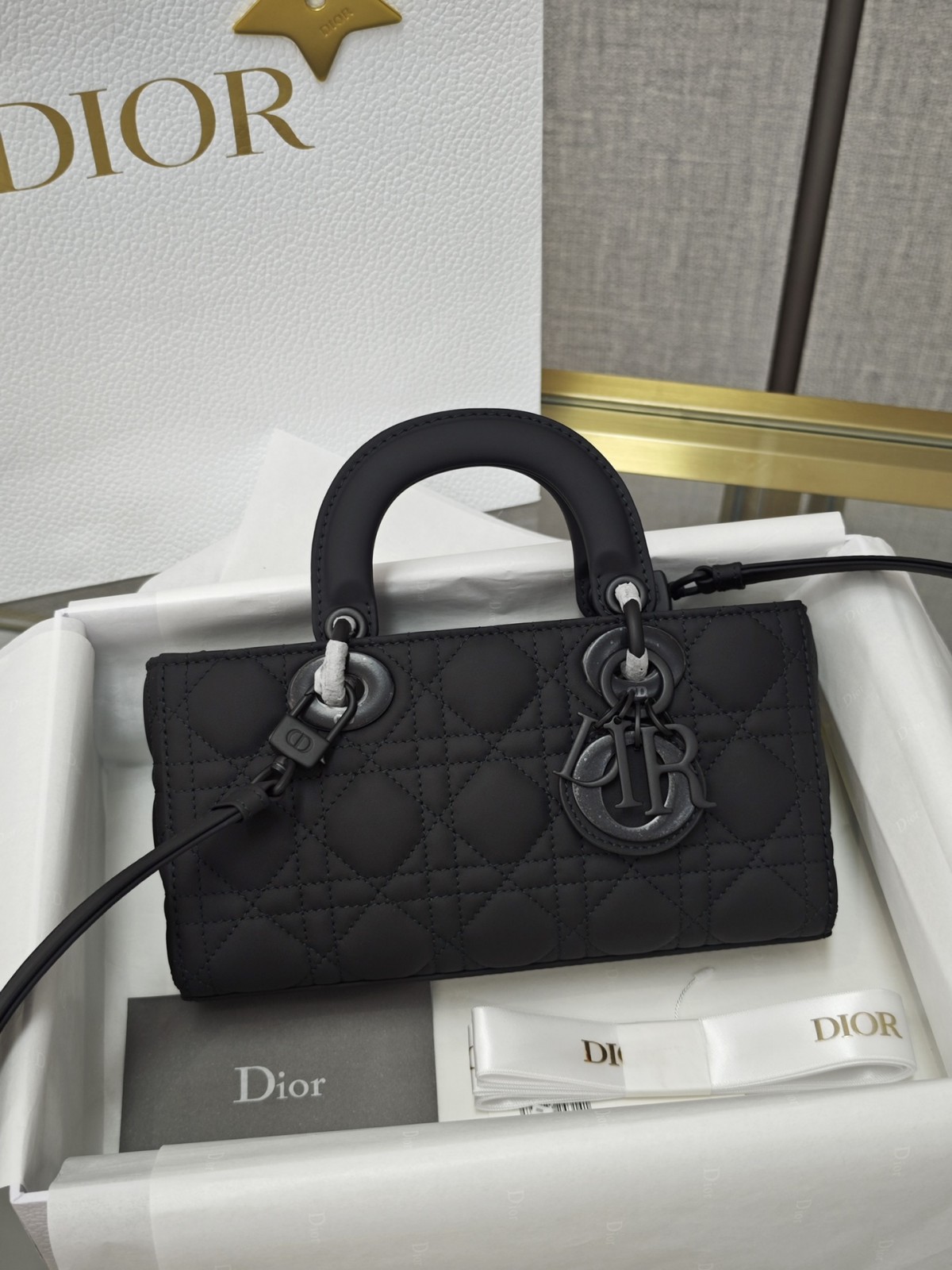Shebag Top replica Lady Dior mini in Sand Black bag full review(2025 Mar updated)-Best Quality Fake designer Bag Review, Replica designer bag ru