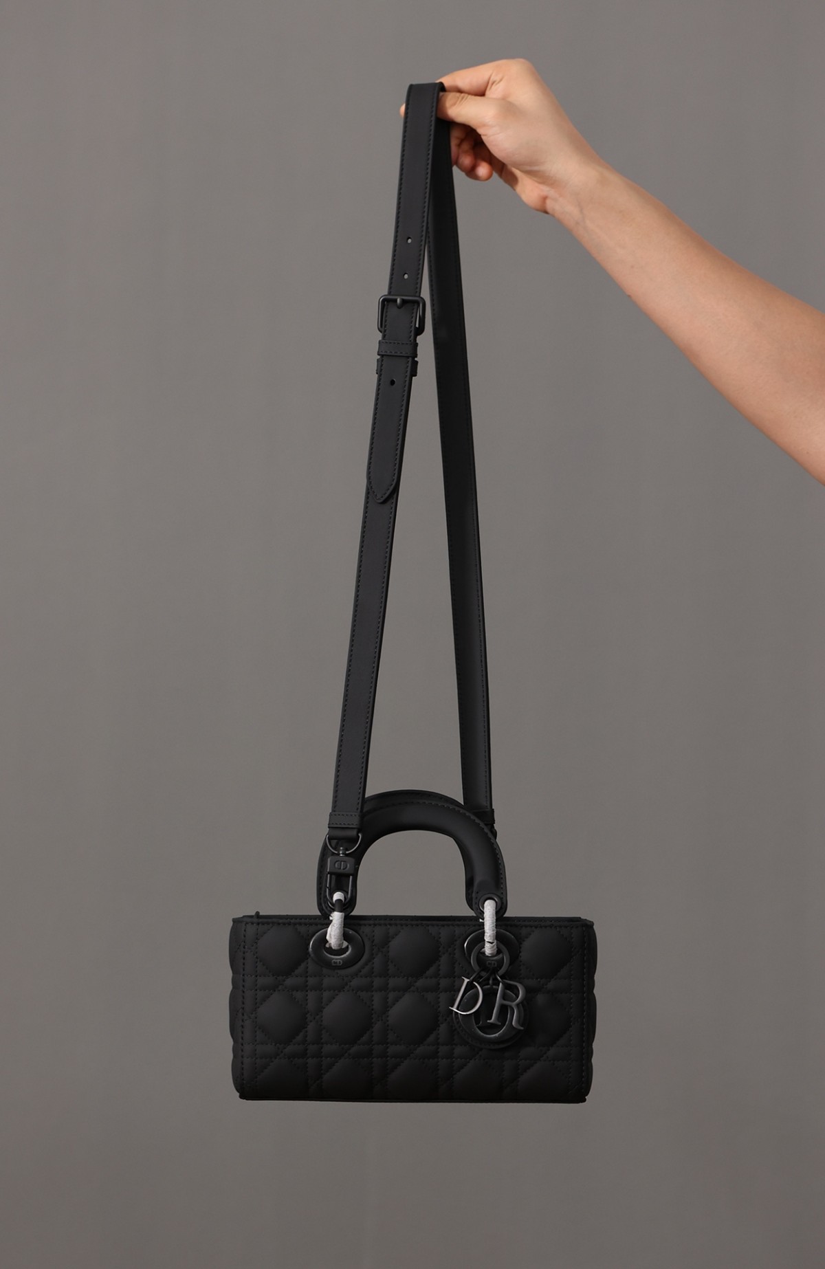 Shebag Top replica Lady Dior mini in Sand Black bag full review(2025 Mar updated)-Best Quality Fake designer Bag Review, Replica designer bag ru