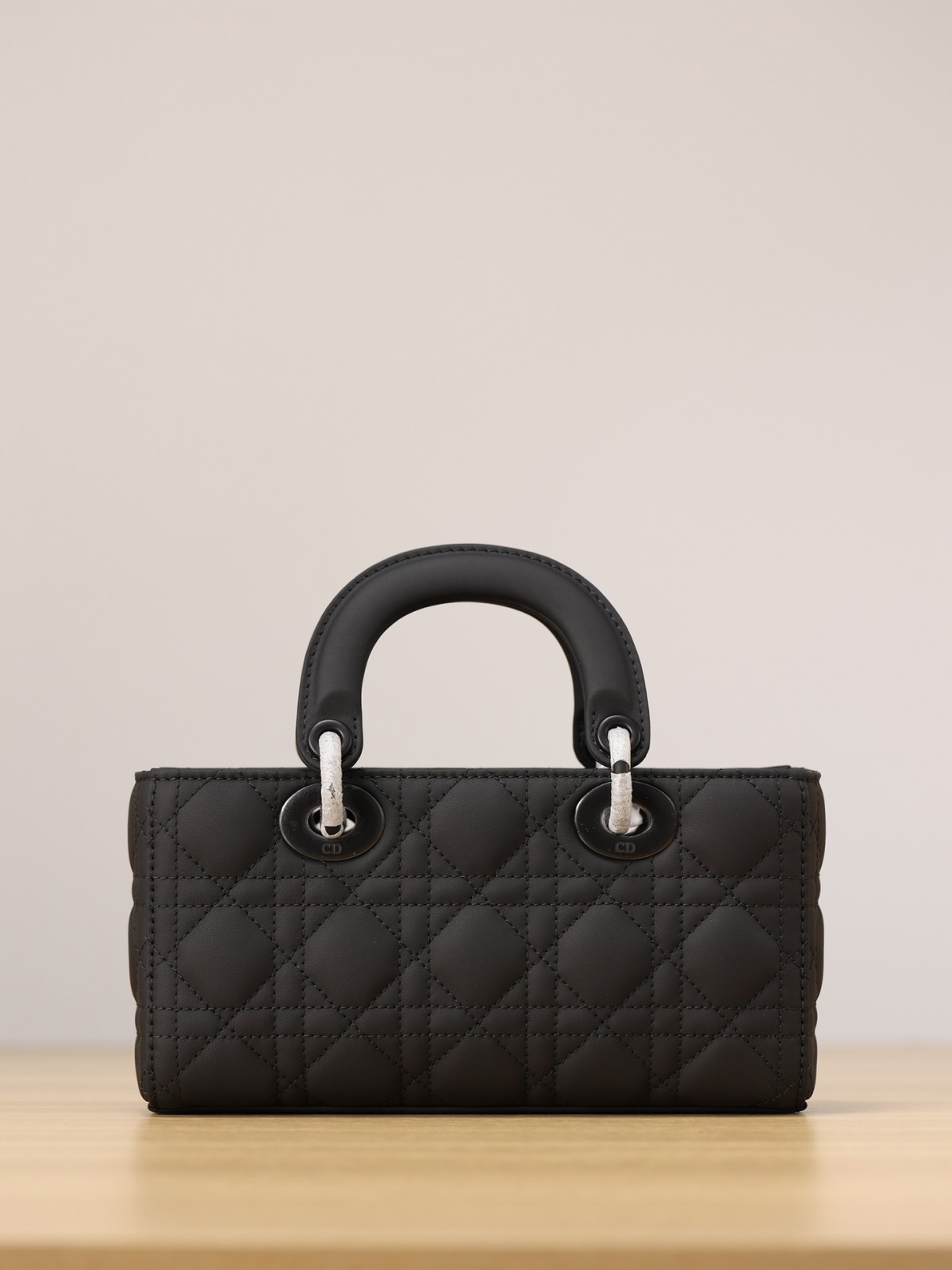 Shebag Top replica Lady Dior mini in Sand Black bag full review(2025 Mar updated)-Best Quality Fake designer Bag Review, Replica designer bag ru