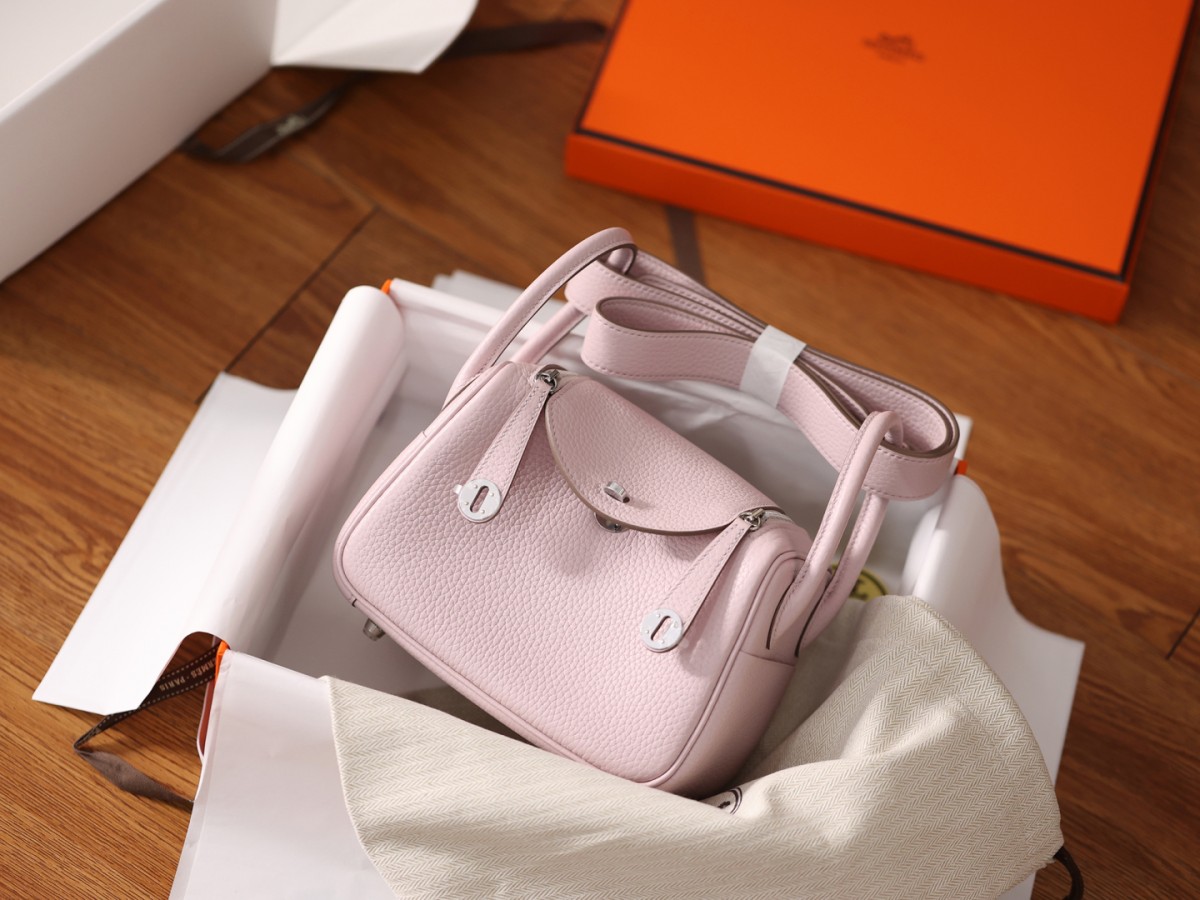Shebag fully handmade pink Hermes Lindy 19 bag in togo leather (2025 Mar updated)-Best Quality Fake designer Bag Review, Replica designer bag ru Shebag fully handmade pink Hermes Lindy 19 bag in togo leather (2025 Mar updated)-Best Quality Fake designer Bag Review, Replica designer bag ru