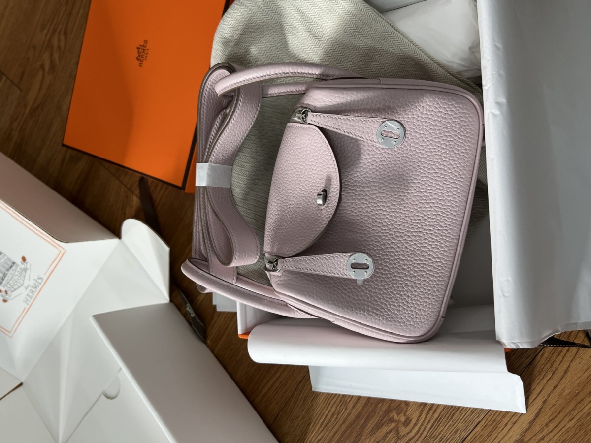 Shebag fully handmade pink Hermes Lindy 19 bag in togo leather (2025 Mar updated)-Best Quality Fake designer Bag Review, Replica designer bag ru Shebag fully handmade pink Hermes Lindy 19 bag in togo leather (2025 Mar updated)-Best Quality Fake designer Bag Review, Replica designer bag ru
