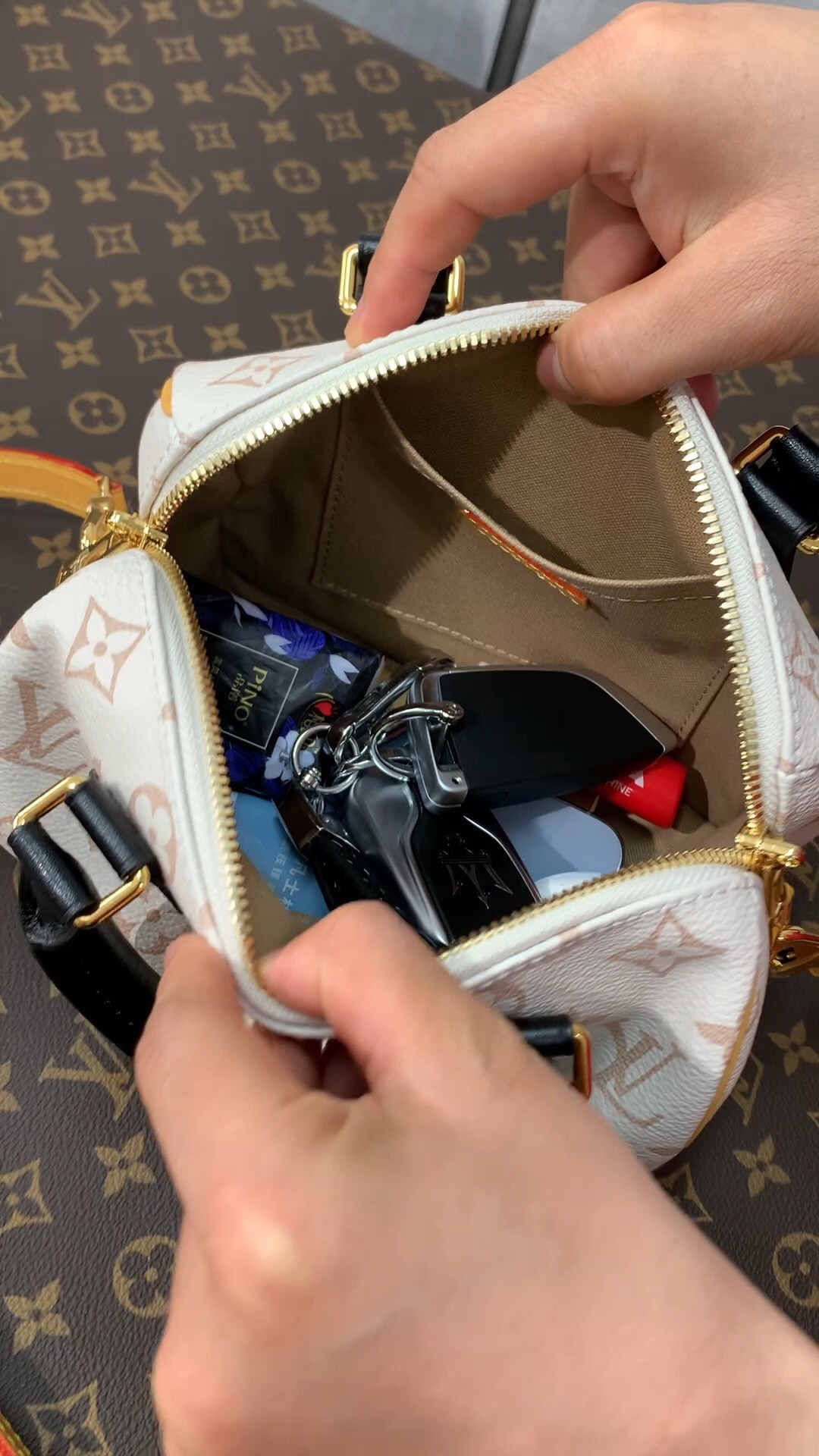 Shebag best replica Louis Vuitton M46906 SPEEDY BANDOULIÈRE 20 bag full review (2025 Mar updated)-Best Quality Fake designer Bag Review, Replica designer bag ru Shebag best replica Louis Vuitton M46906 SPEEDY BANDOULIÈRE 20 bag full review (2025 Mar updated)-Best Quality Fake designer Bag Review, Replica designer bag ru