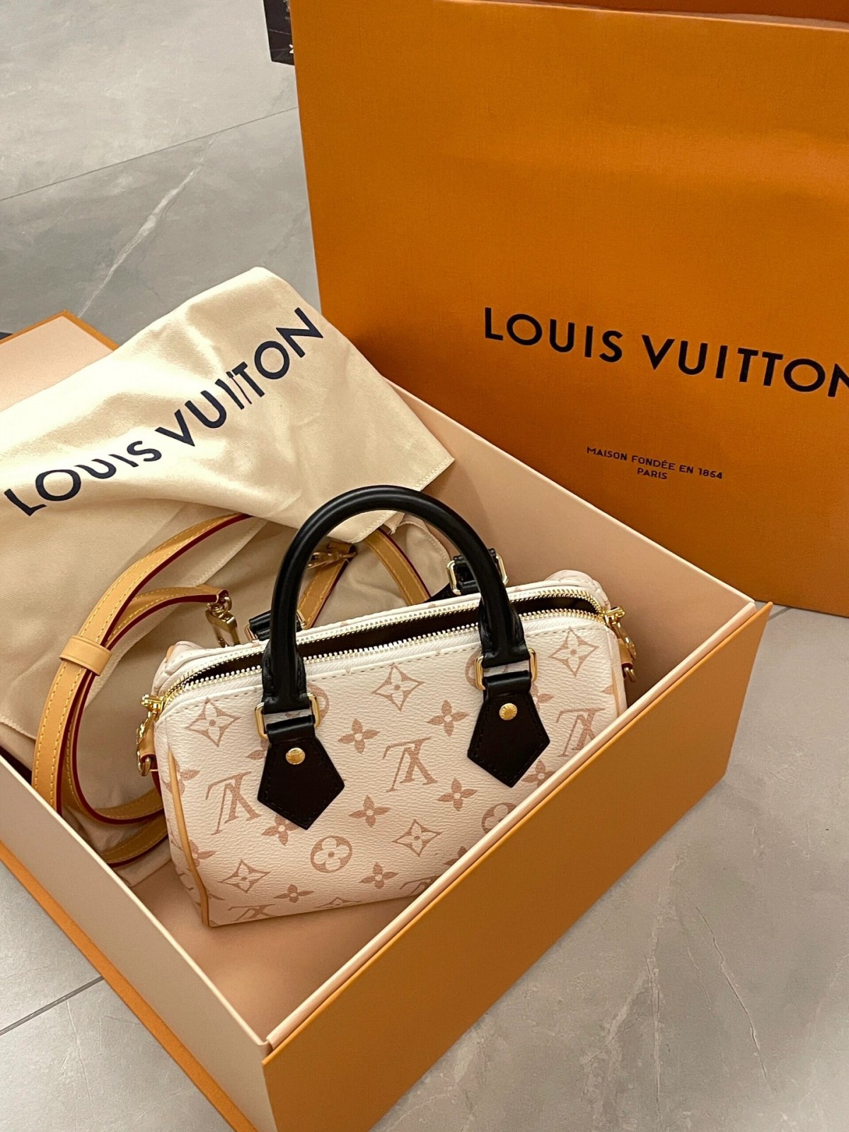 Shebag best replica Louis Vuitton M46906 SPEEDY BANDOULIÈRE 20 bag full review (2025 Mar updated)-Best Quality Fake designer Bag Review, Replica designer bag ru Shebag best replica Louis Vuitton M46906 SPEEDY BANDOULIÈRE 20 bag full review (2025 Mar updated)-Best Quality Fake designer Bag Review, Replica designer bag ru