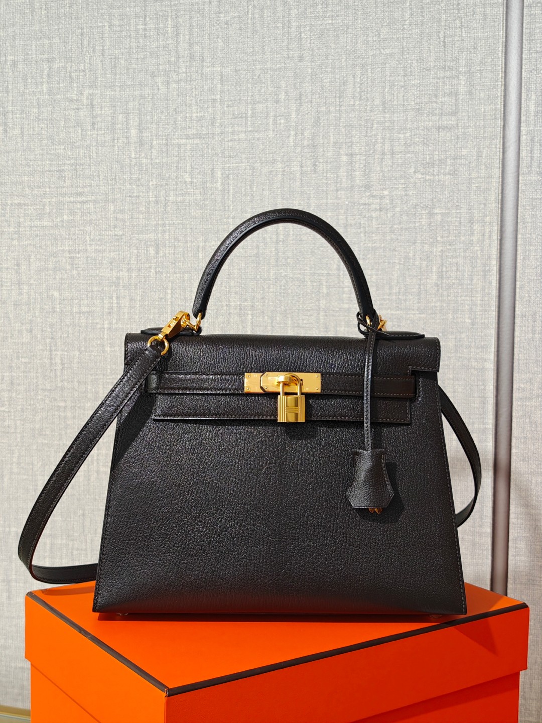 Shebag fully handmade Hermes mini Kelly 2 in goat leather black gold(April 2025 updated)-Best Quality Fake designer Bag Review, Replica designer bag ru