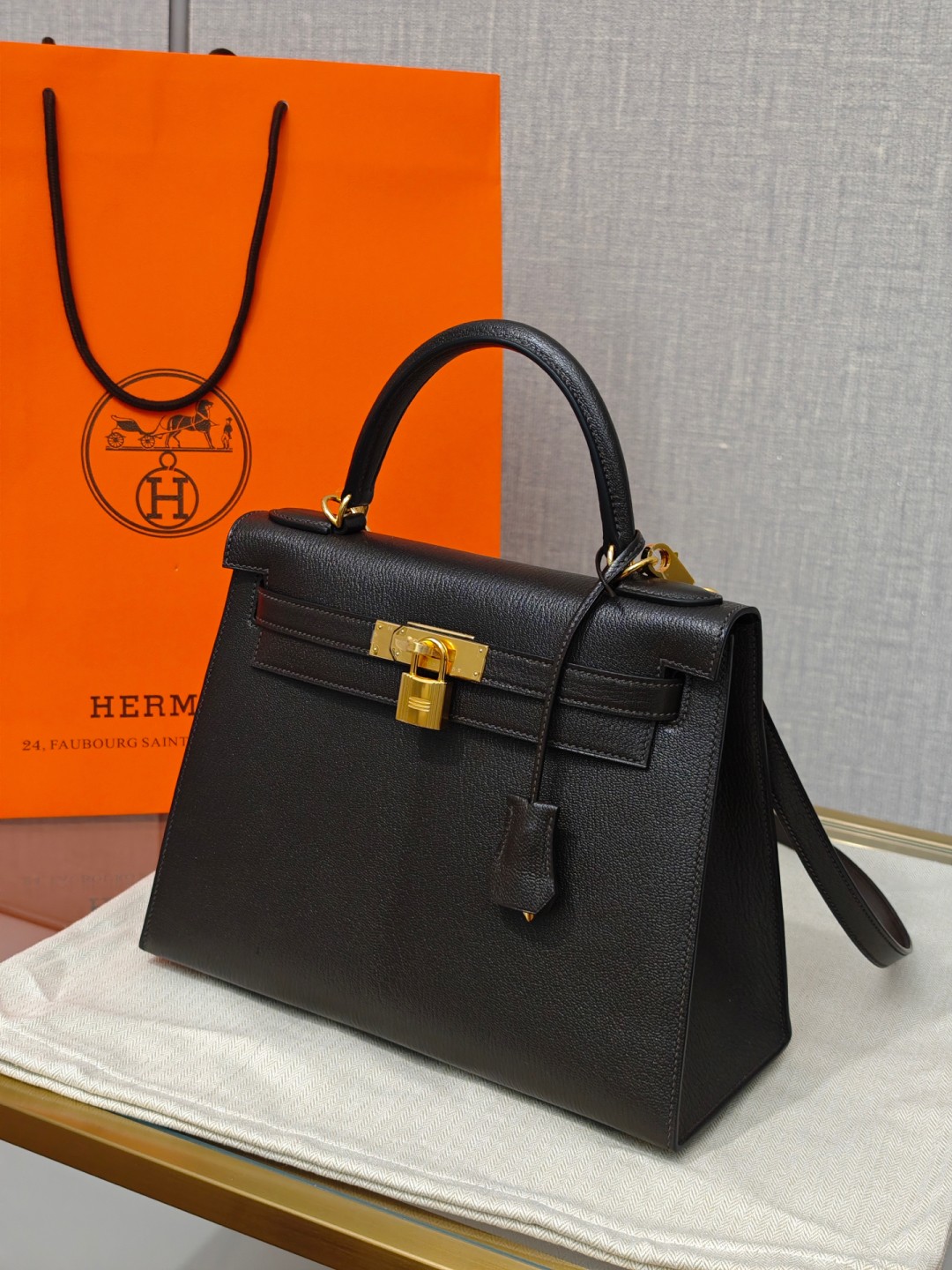 Shebag fully handmade Hermes mini Kelly 2 in goat leather black gold(April 2025 updated)-Best Quality Fake designer Bag Review, Replica designer bag ru