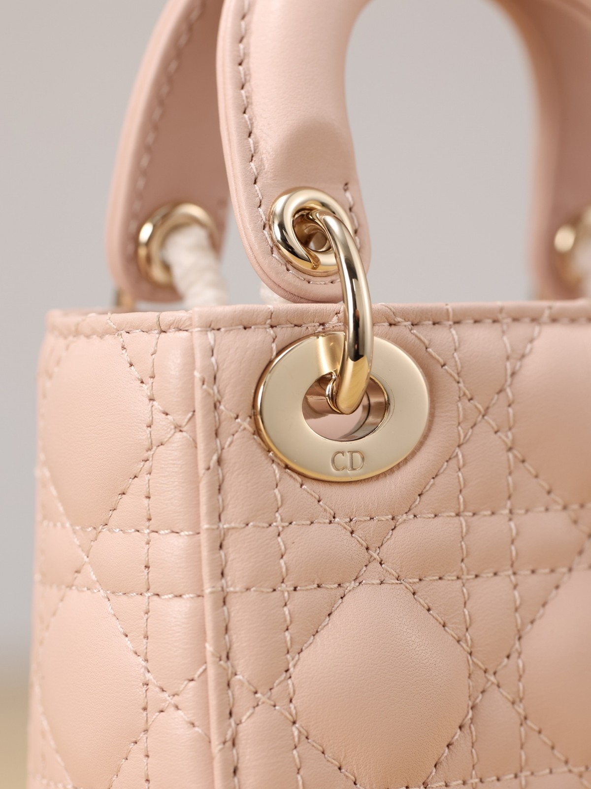 Shebag Super replica Lady Dior mini bag in pink bag review (2025 Apr updated)-Best Quality Fake designer Bag Review, Replica designer bag ru
