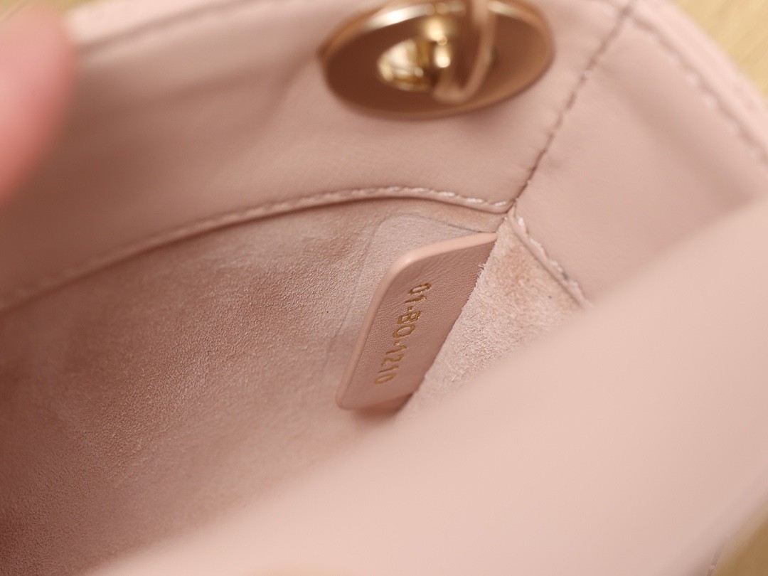 Shebag Super replica Lady Dior mini bag in pink bag review (2025 Apr updated)-Best Quality Fake designer Bag Review, Replica designer bag ru