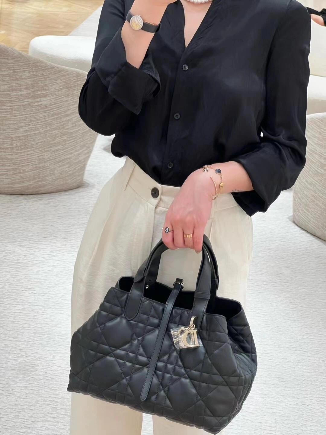 Shbag best replica Dior Toujours bag 2025 medium size new arrival (2025 Apr updated)-Best Quality Fake designer Bag Review, Replica designer bag ru Shbag best replica Dior Toujours bag 2025 medium size new arrival (2025 Apr updated)-Best Quality Fake designer Bag Review, Replica designer bag ru