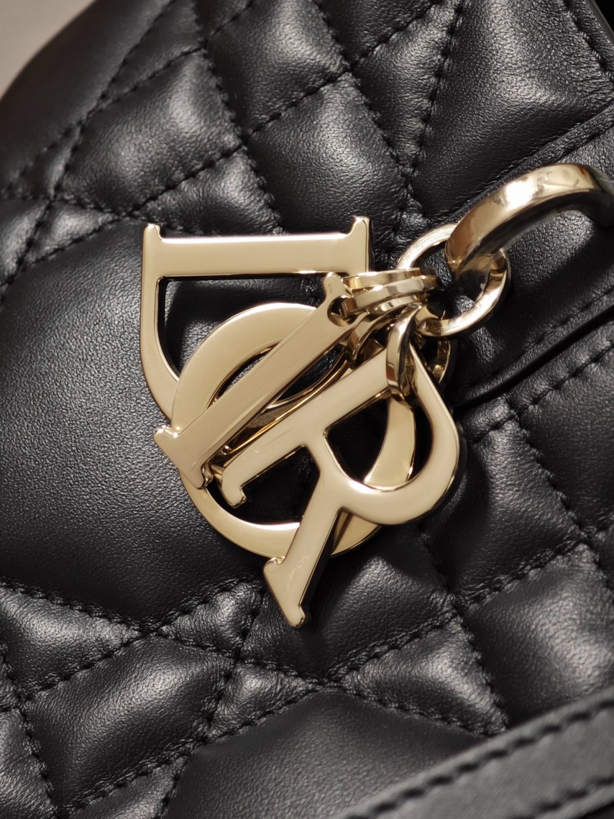 Shbag best replica Dior Toujours bag 2025 medium size new arrival (2025 Apr updated)-Best Quality Fake designer Bag Review, Replica designer bag ru Shbag best replica Dior Toujours bag 2025 medium size new arrival (2025 Apr updated)-Best Quality Fake designer Bag Review, Replica designer bag ru