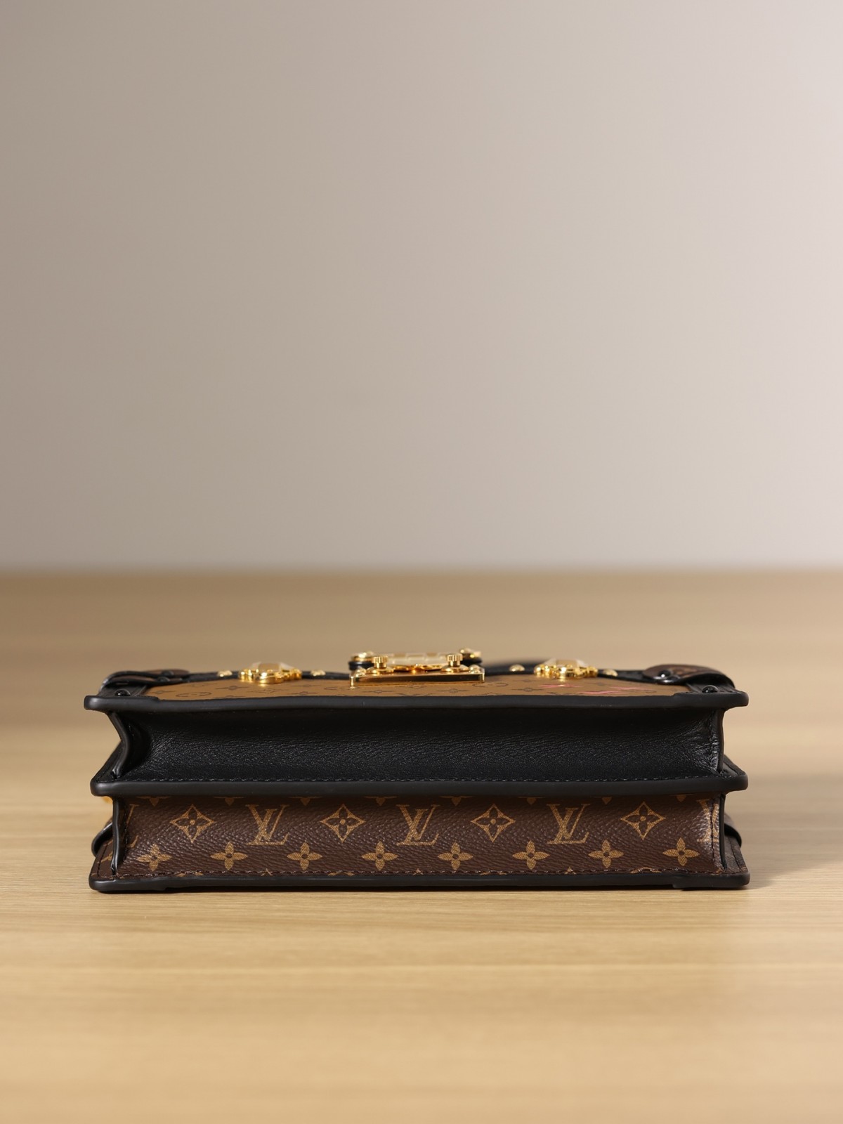 Shebag super replica Louis Vuitton M43596 TRUNK CLUTCH bag full review (2025 Apr updated)-Best Quality Fake designer Bag Review, Replica designer bag ru Shebag super replica Louis Vuitton M43596 TRUNK CLUTCH bag full review (2025 Apr updated)-Best Quality Fake designer Bag Review, Replica designer bag ru