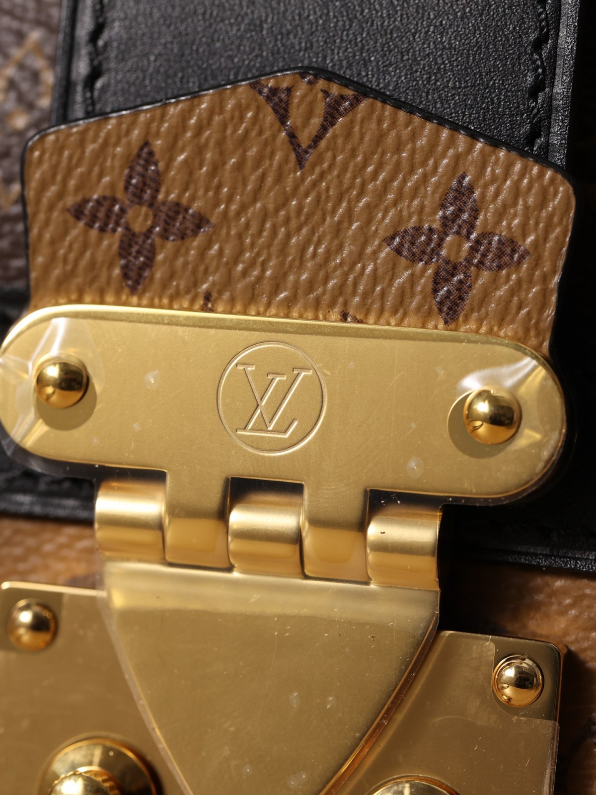 Shebag super replica Louis Vuitton M43596 TRUNK CLUTCH bag full review (2025 Apr updated)-Best Quality Fake designer Bag Review, Replica designer bag ru Shebag super replica Louis Vuitton M43596 TRUNK CLUTCH bag full review (2025 Apr updated)-Best Quality Fake designer Bag Review, Replica designer bag ru