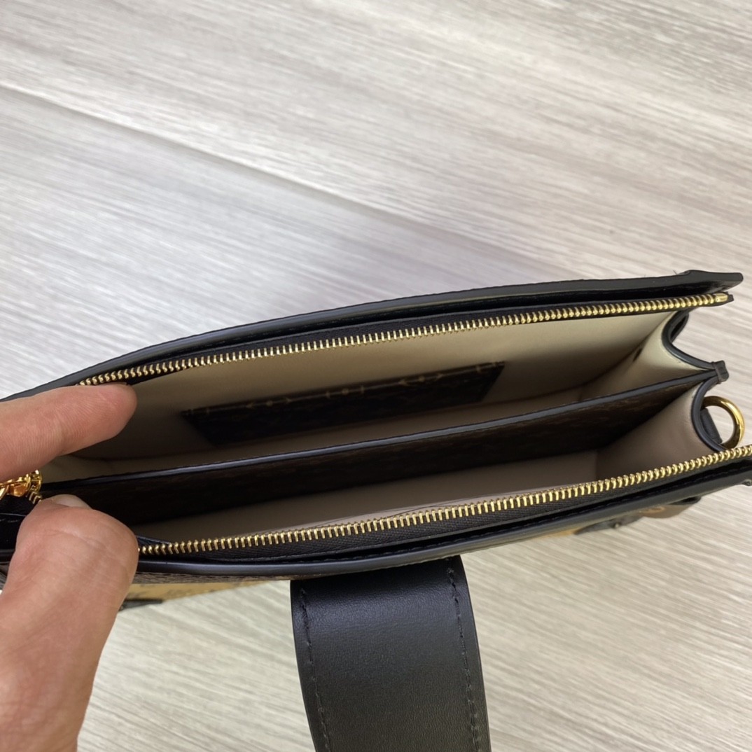 Shebag super replica Louis Vuitton M43596 TRUNK CLUTCH bag full review (2025 Apr updated)-Best Quality Fake designer Bag Review, Replica designer bag ru Shebag super replica Louis Vuitton M43596 TRUNK CLUTCH bag full review (2025 Apr updated)-Best Quality Fake designer Bag Review, Replica designer bag ru
