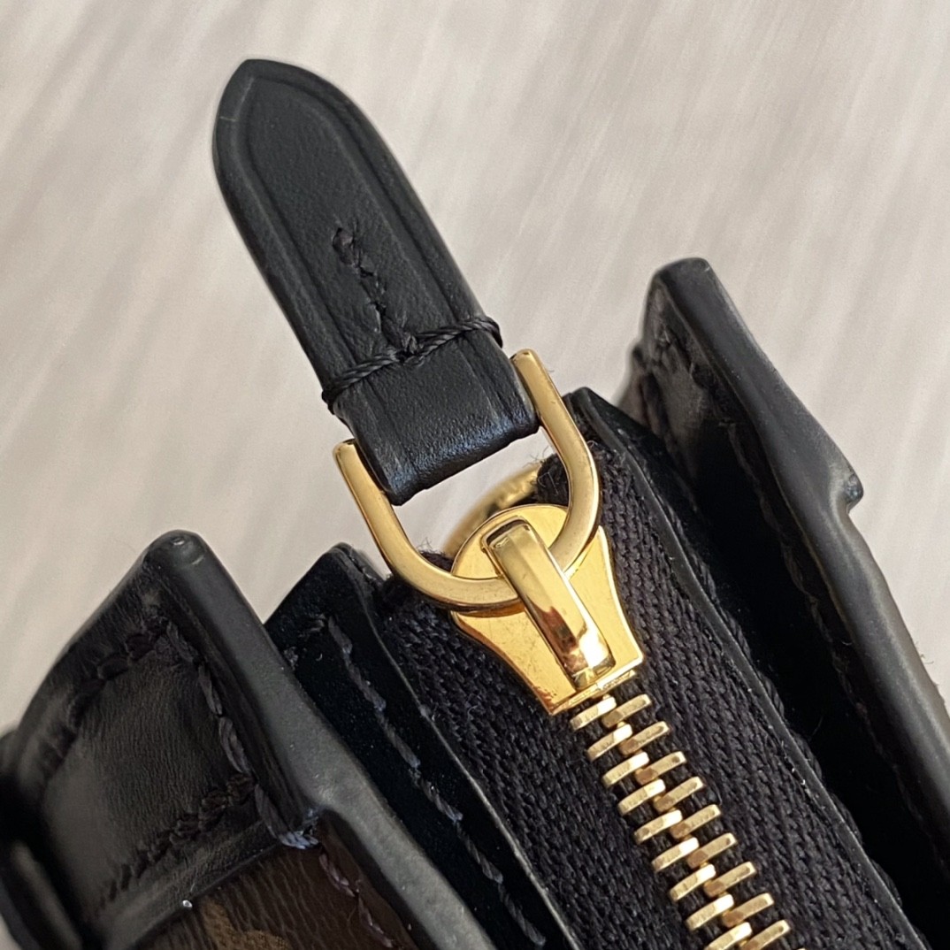 Shebag super replica Louis Vuitton M43596 TRUNK CLUTCH bag full review (2025 Apr updated)-Best Quality Fake designer Bag Review, Replica designer bag ru Shebag super replica Louis Vuitton M43596 TRUNK CLUTCH bag full review (2025 Apr updated)-Best Quality Fake designer Bag Review, Replica designer bag ru