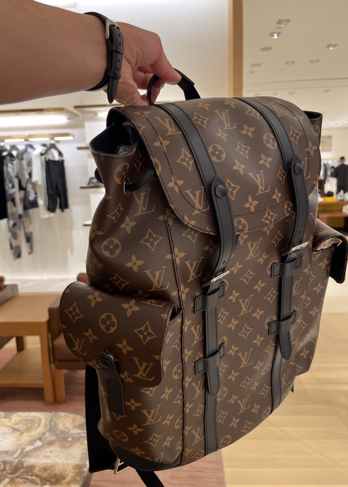 Shebag best replica Louis Vuitton M43735 CHRISTOPHER backpack bag review (2025 Apr updated)-Best Quality Fake designer Bag Review, Replica designer bag ru Shebag best replica Louis Vuitton M43735 CHRISTOPHER backpack bag review (2025 Apr updated)-Best Quality Fake designer Bag Review, Replica designer bag ru