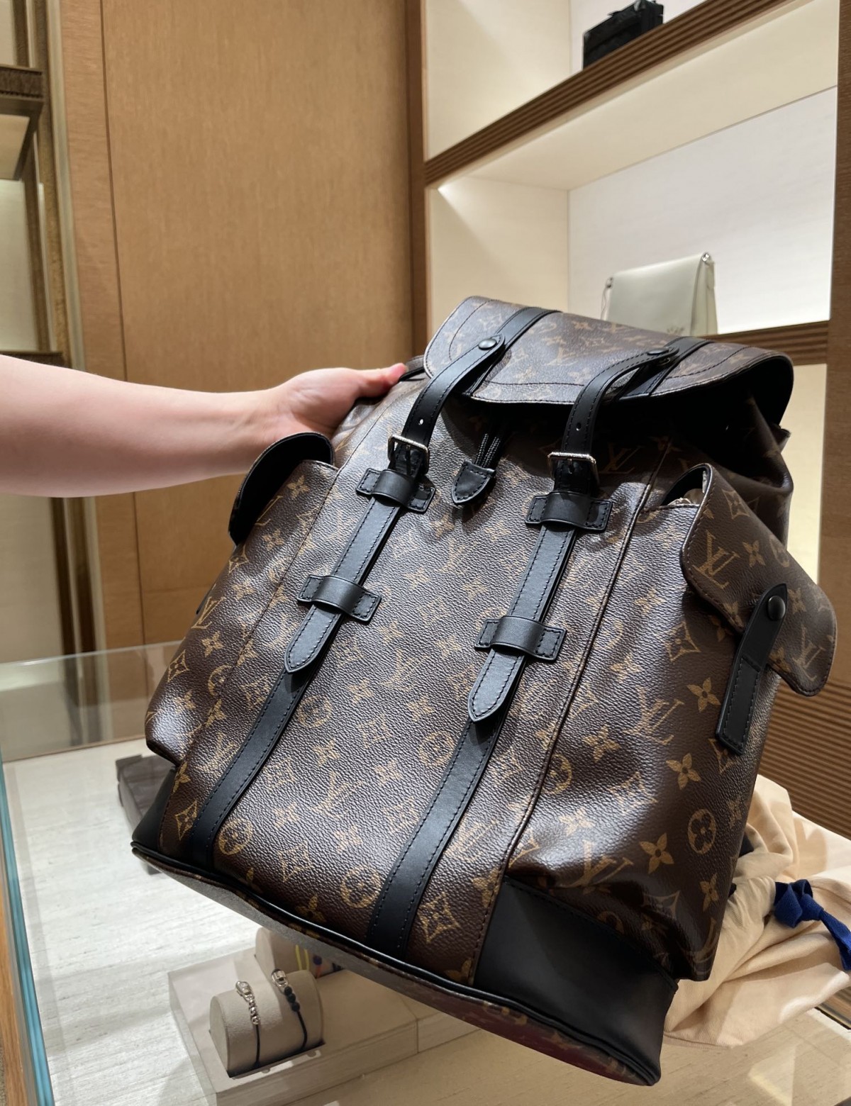 Shebag best replica Louis Vuitton M43735 CHRISTOPHER backpack bag review (2025 Apr updated)-Best Quality Fake designer Bag Review, Replica designer bag ru Shebag best replica Louis Vuitton M43735 CHRISTOPHER backpack bag review (2025 Apr updated)-Best Quality Fake designer Bag Review, Replica designer bag ru