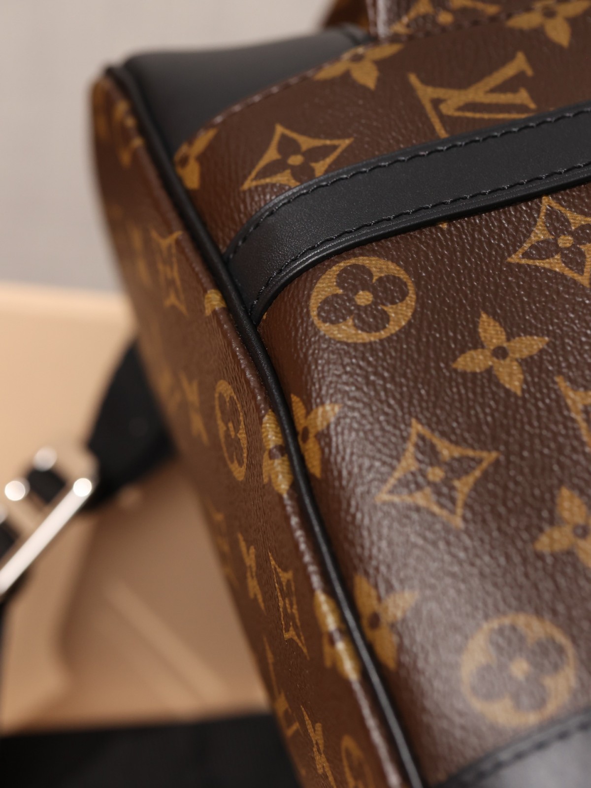 Shebag best replica Louis Vuitton M43735 CHRISTOPHER backpack bag review (2025 Apr updated)-Best Quality Fake designer Bag Review, Replica designer bag ru Shebag best replica Louis Vuitton M43735 CHRISTOPHER backpack bag review (2025 Apr updated)-Best Quality Fake designer Bag Review, Replica designer bag ru