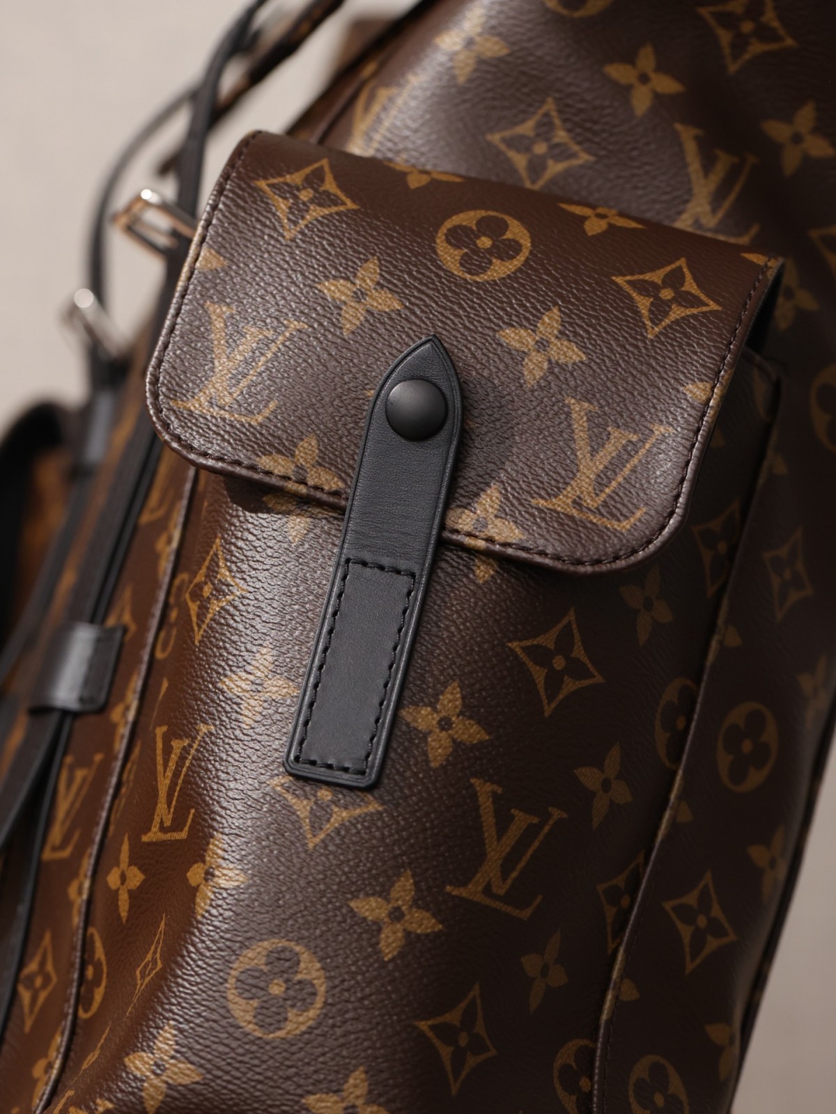 Shebag best replica Louis Vuitton M43735 CHRISTOPHER backpack bag review (2025 Apr updated)-Best Quality Fake designer Bag Review, Replica designer bag ru Shebag best replica Louis Vuitton M43735 CHRISTOPHER backpack bag review (2025 Apr updated)-Best Quality Fake designer Bag Review, Replica designer bag ru