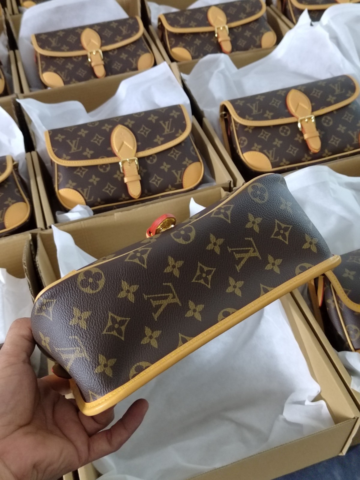 Super replica Louis Vuitton M45985 Diane bag review (2025 May updated)-Best Quality Fake designer Bag Review, Replica designer bag ru Super replica Louis Vuitton M45985 Diane bag review (2025 May updated)-Best Quality Fake designer Bag Review, Replica designer bag ru