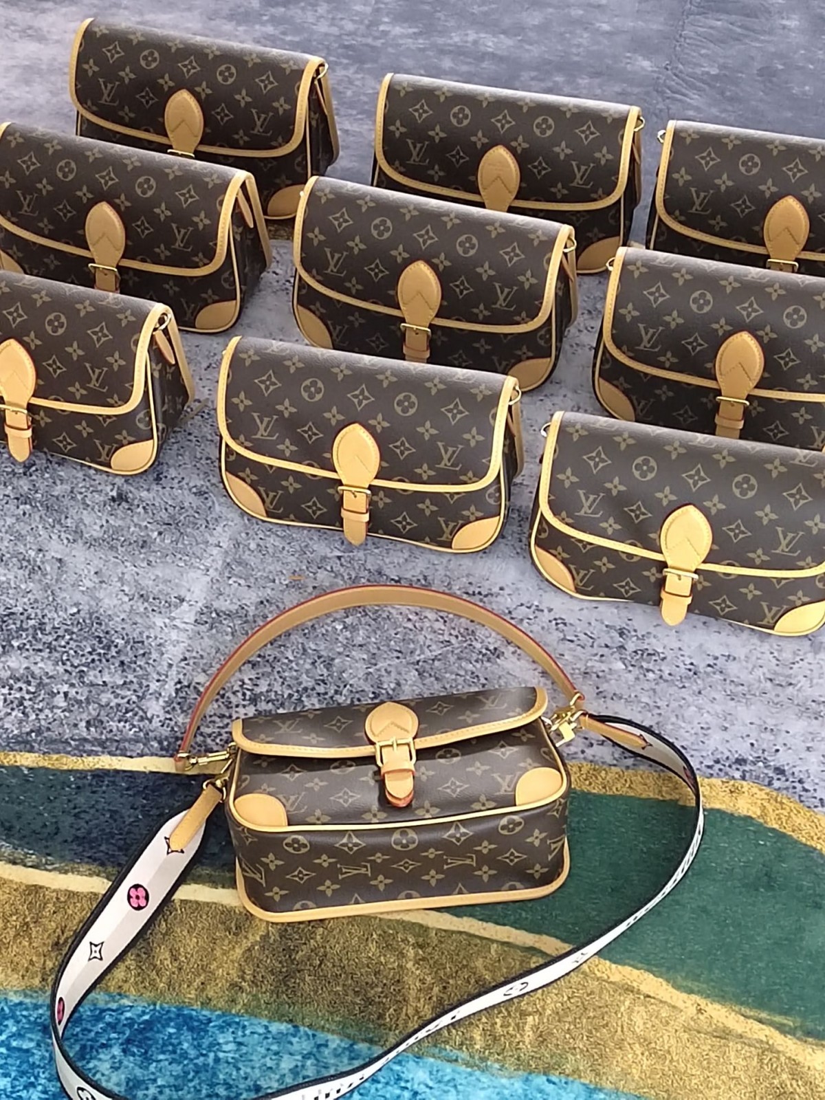 Super replica Louis Vuitton M45985 Diane bag review (2025 May updated)-Best Quality Fake designer Bag Review, Replica designer bag ru Super replica Louis Vuitton M45985 Diane bag review (2025 May updated)-Best Quality Fake designer Bag Review, Replica designer bag ru