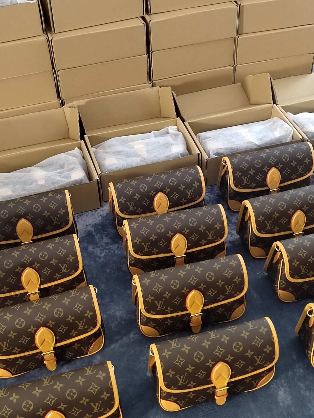Super replica Louis Vuitton M45985 Diane bag review (2025 May updated)-Best Quality Fake designer Bag Review, Replica designer bag ru Super replica Louis Vuitton M45985 Diane bag review (2025 May updated)-Best Quality Fake designer Bag Review, Replica designer bag ru
