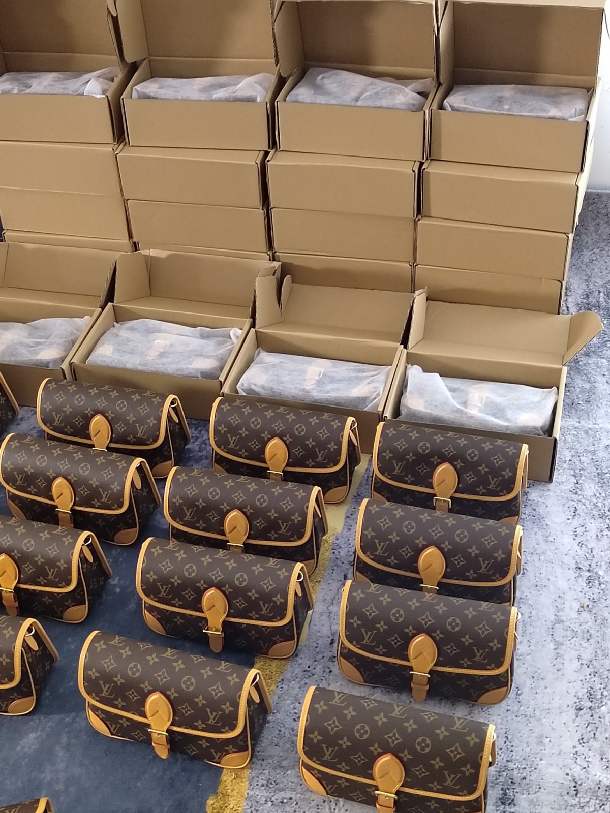 Super replica Louis Vuitton M45985 Diane bag review (2025 May updated)-Best Quality Fake designer Bag Review, Replica designer bag ru Super replica Louis Vuitton M45985 Diane bag review (2025 May updated)-Best Quality Fake designer Bag Review, Replica designer bag ru
