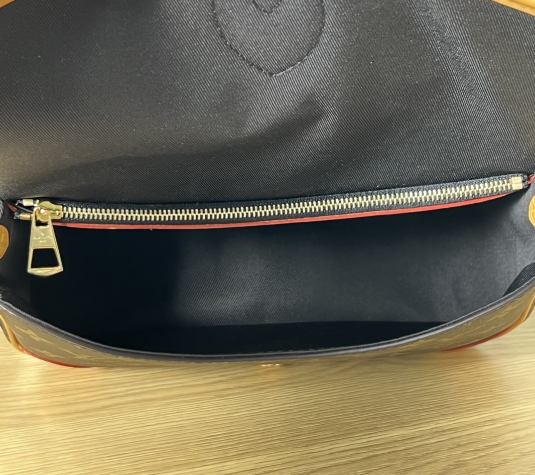 Super replica Louis Vuitton M45985 Diane bag review (2025 May updated)-Best Quality Fake designer Bag Review, Replica designer bag ru Super replica Louis Vuitton M45985 Diane bag review (2025 May updated)-Best Quality Fake designer Bag Review, Replica designer bag ru