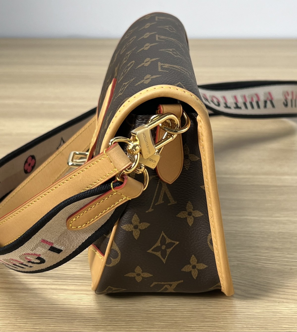Super replica Louis Vuitton M45985 Diane bag review (2025 May updated)-Best Quality Fake designer Bag Review, Replica designer bag ru Super replica Louis Vuitton M45985 Diane bag review (2025 May updated)-Best Quality Fake designer Bag Review, Replica designer bag ru