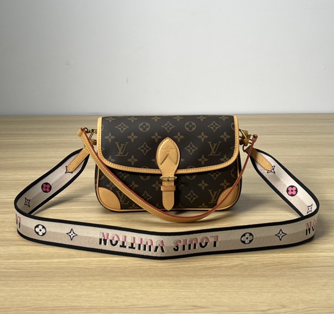 Super replica Louis Vuitton M45985 Diane bag review (2025 May updated)-Best Quality Fake designer Bag Review, Replica designer bag ru Super replica Louis Vuitton M45985 Diane bag review (2025 May updated)-Best Quality Fake designer Bag Review, Replica designer bag ru