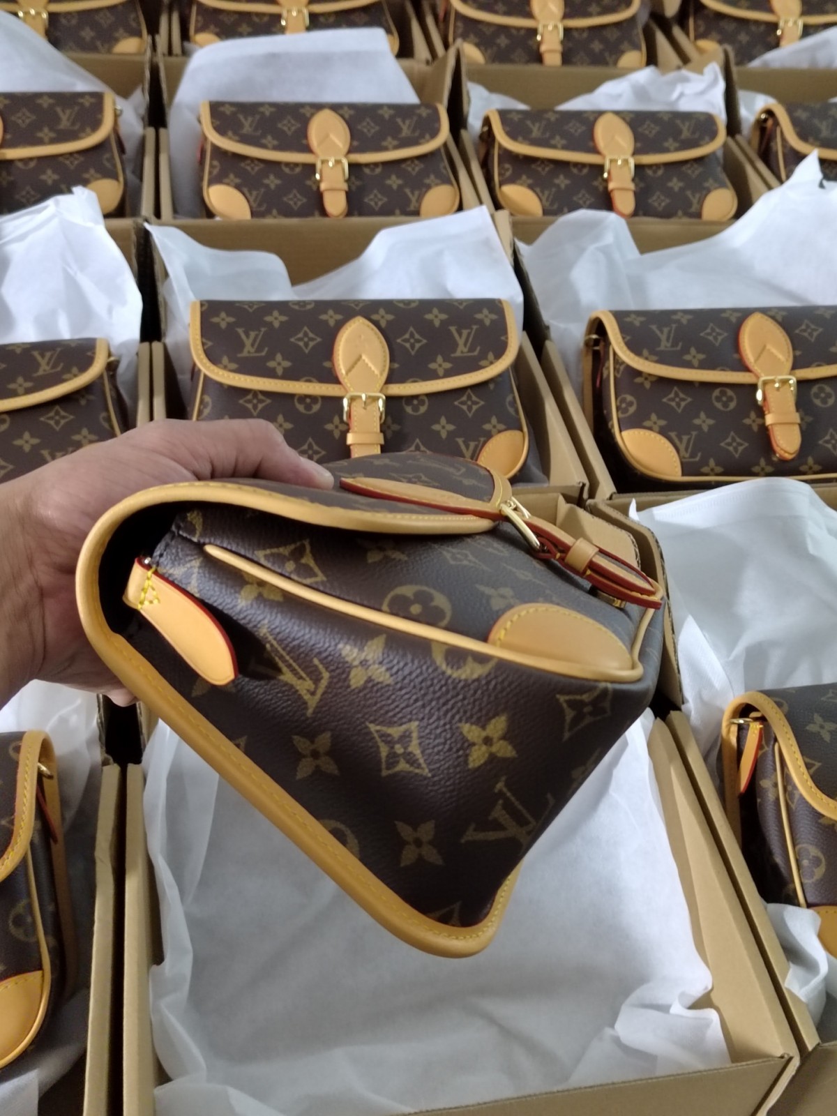 Super replica Louis Vuitton M45985 Diane bag review (2025 May updated)-Best Quality Fake designer Bag Review, Replica designer bag ru Super replica Louis Vuitton M45985 Diane bag review (2025 May updated)-Best Quality Fake designer Bag Review, Replica designer bag ru