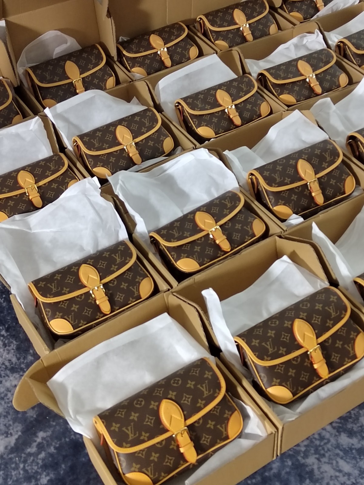Super replica Louis Vuitton M45985 Diane bag review (2025 May updated)-Best Quality Fake designer Bag Review, Replica designer bag ru Super replica Louis Vuitton M45985 Diane bag review (2025 May updated)-Best Quality Fake designer Bag Review, Replica designer bag ru