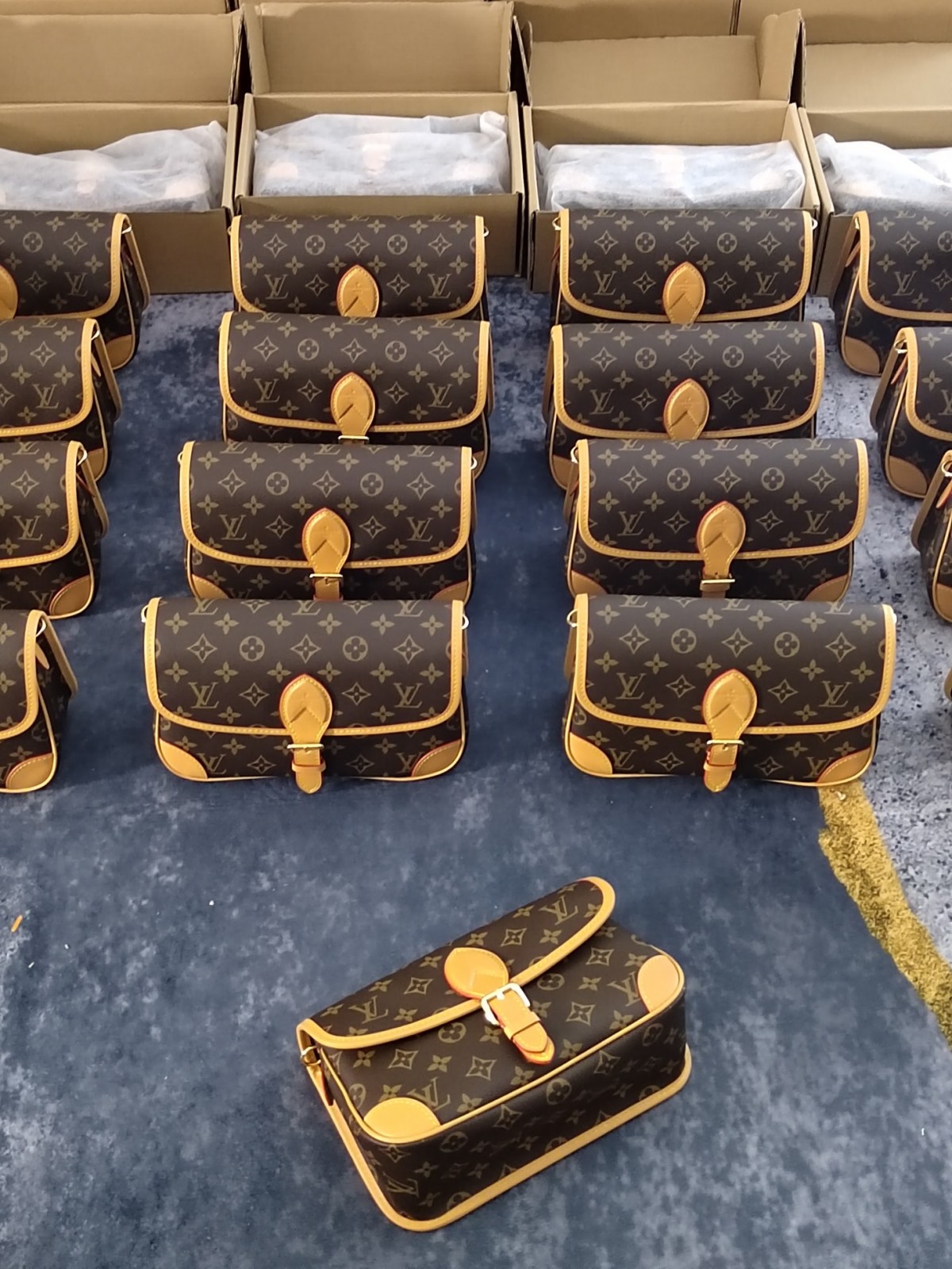 Super replica Louis Vuitton M45985 Diane bag review (2025 May updated)-Best Quality Fake designer Bag Review, Replica designer bag ru Super replica Louis Vuitton M45985 Diane bag review (2025 May updated)-Best Quality Fake designer Bag Review, Replica designer bag ru