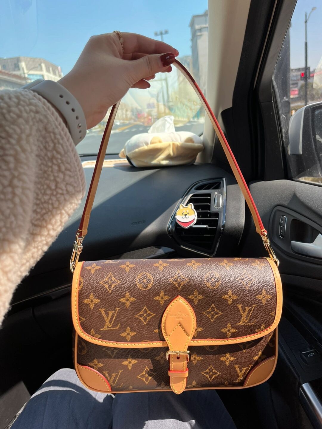 Super replica Louis Vuitton M45985 Diane bag review (2025 May updated)-Best Quality Fake designer Bag Review, Replica designer bag ru Super replica Louis Vuitton M45985 Diane bag review (2025 May updated)-Best Quality Fake designer Bag Review, Replica designer bag ru