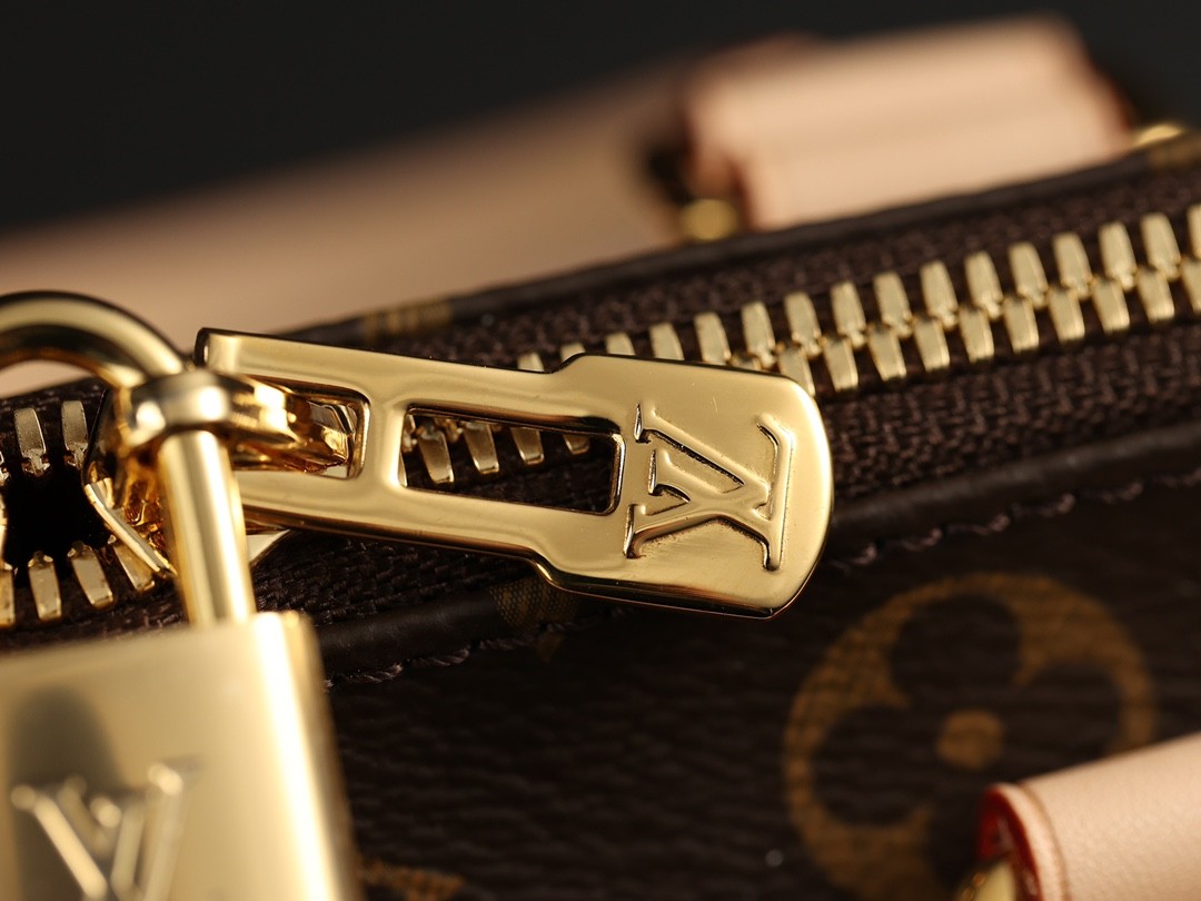 Shebag super replica Louis Vuitton M46234 SPEEDY BANDOULIÈRE 20-Best Quality Fake designer Bag Review, Replica designer bag ru