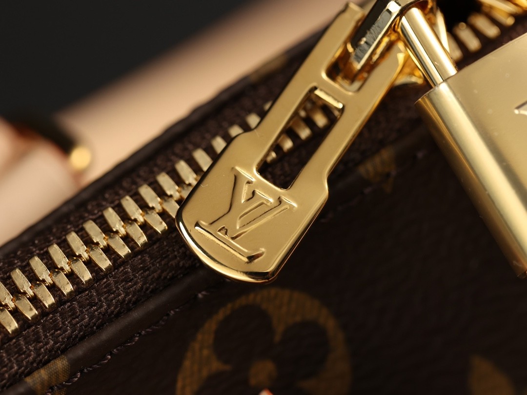 Shebag super replica Louis Vuitton M46234 SPEEDY BANDOULIÈRE 20-Best Quality Fake designer Bag Review, Replica designer bag ru