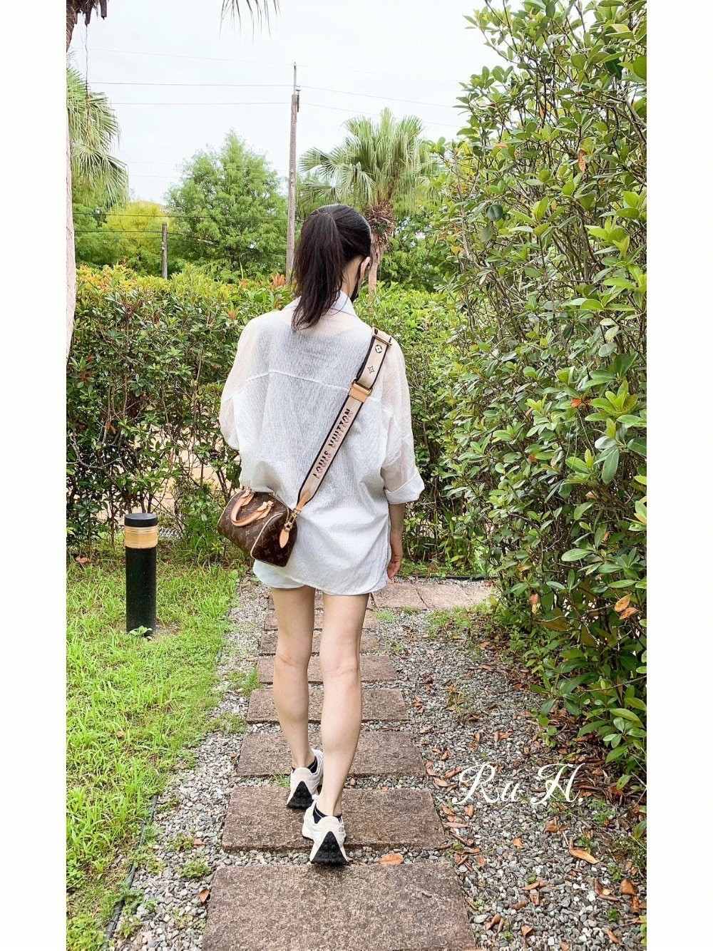 Shebag super replica Louis Vuitton M46234 SPEEDY BANDOULIÈRE 20-Best Quality Fake designer Bag Review, Replica designer bag ru