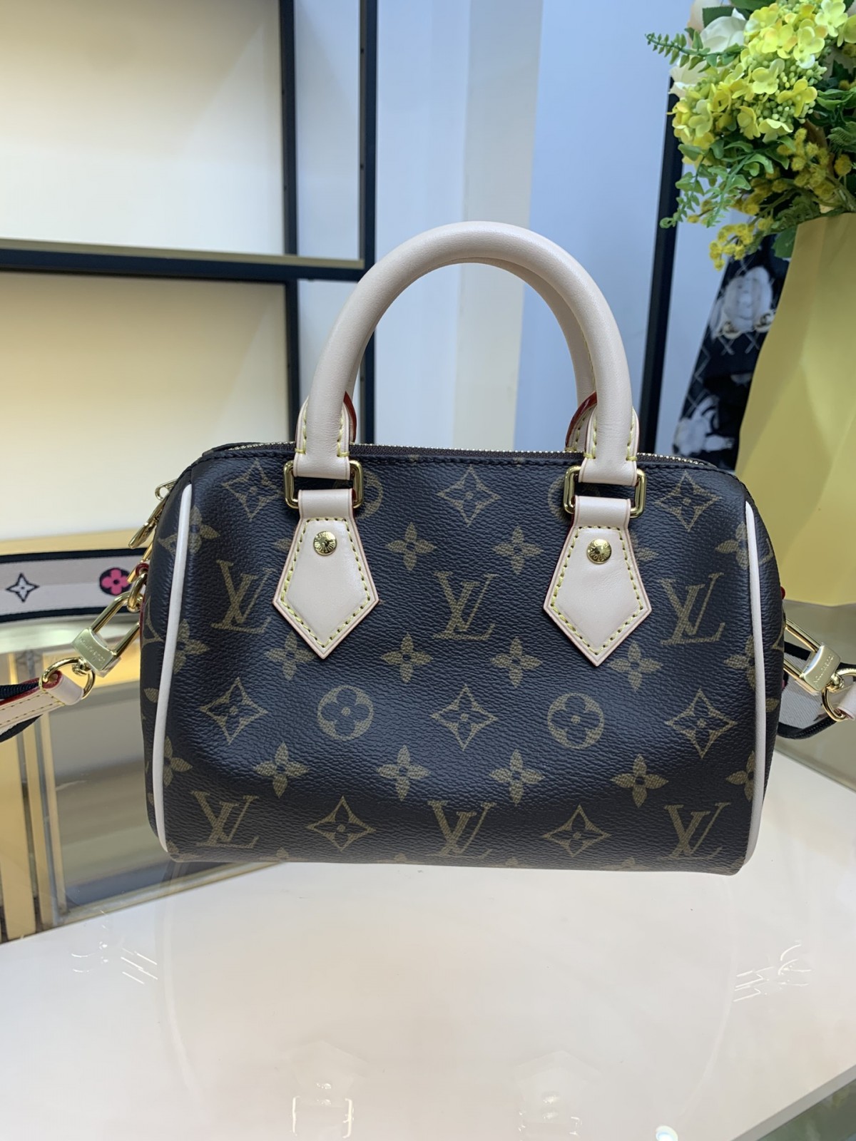 Shebag super replica Louis Vuitton M46234 SPEEDY BANDOULIÈRE 20-Best Quality Fake designer Bag Review, Replica designer bag ru