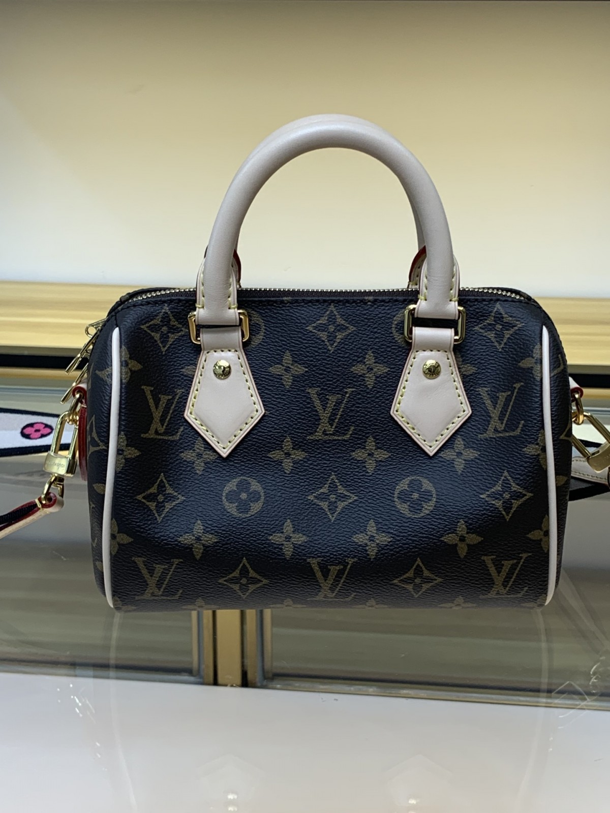 Shebag super replica Louis Vuitton M46234 SPEEDY BANDOULIÈRE 20-Best Quality Fake designer Bag Review, Replica designer bag ru