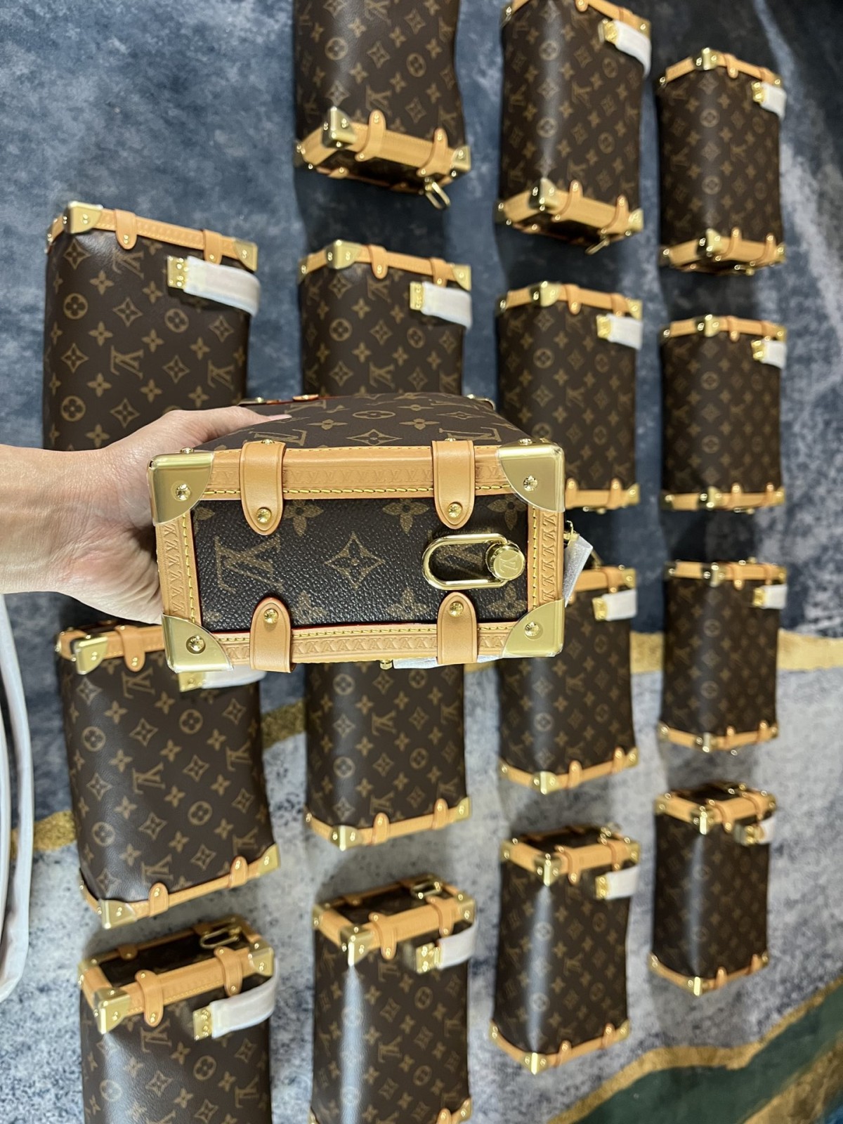Shebag super replica Louis Vuitton M46358 SIDE TRUNK bag review(2025 May updated)-Best Quality Fake designer Bag Review, Replica designer bag ru Shebag super replica Louis Vuitton M46358 SIDE TRUNK bag review(2025 May updated)-Best Quality Fake designer Bag Review, Replica designer bag ru