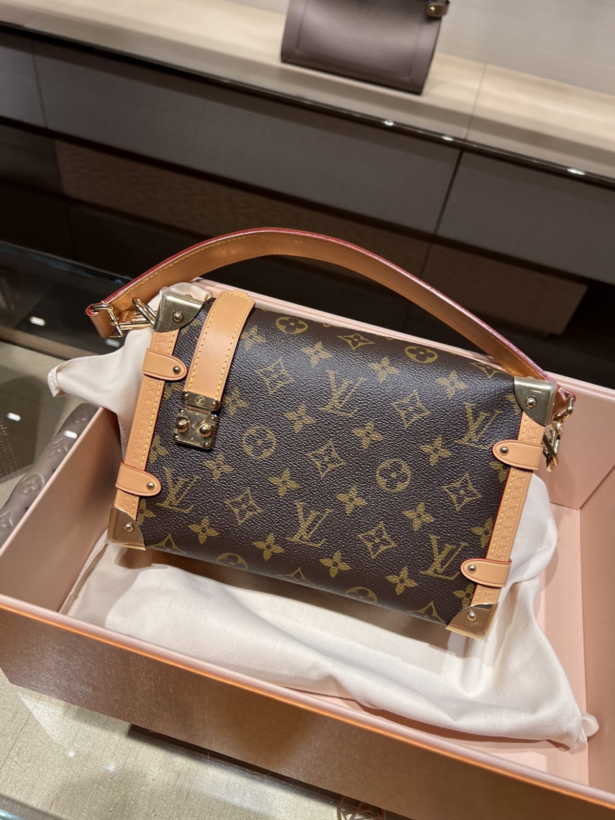 Shebag super replica Louis Vuitton M46358 SIDE TRUNK bag review(2025 May updated)-Best Quality Fake designer Bag Review, Replica designer bag ru Shebag super replica Louis Vuitton M46358 SIDE TRUNK bag review(2025 May updated)-Best Quality Fake designer Bag Review, Replica designer bag ru