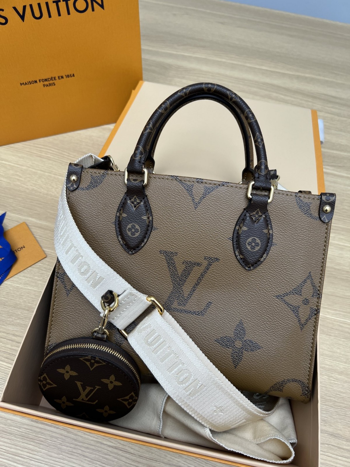 Shebag super replica Louis Vuitton M46373 ONTHEGO Small bag review (2025 May updated)-Best Quality Fake designer Bag Review, Replica designer bag ru Shebag super replica Louis Vuitton M46373 ONTHEGO Small bag review (2025 May updated)-Best Quality Fake designer Bag Review, Replica designer bag ru