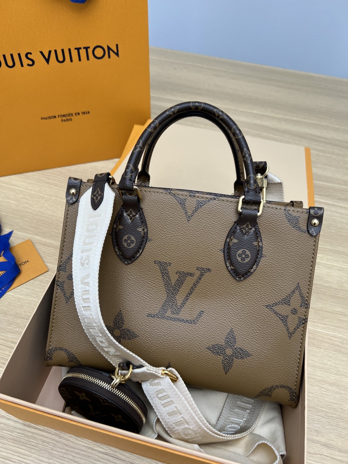 Shebag super replica Louis Vuitton M46373 ONTHEGO Small bag review (2025 May updated)-Best Quality Fake designer Bag Review, Replica designer bag ru Shebag super replica Louis Vuitton M46373 ONTHEGO Small bag review (2025 May updated)-Best Quality Fake designer Bag Review, Replica designer bag ru