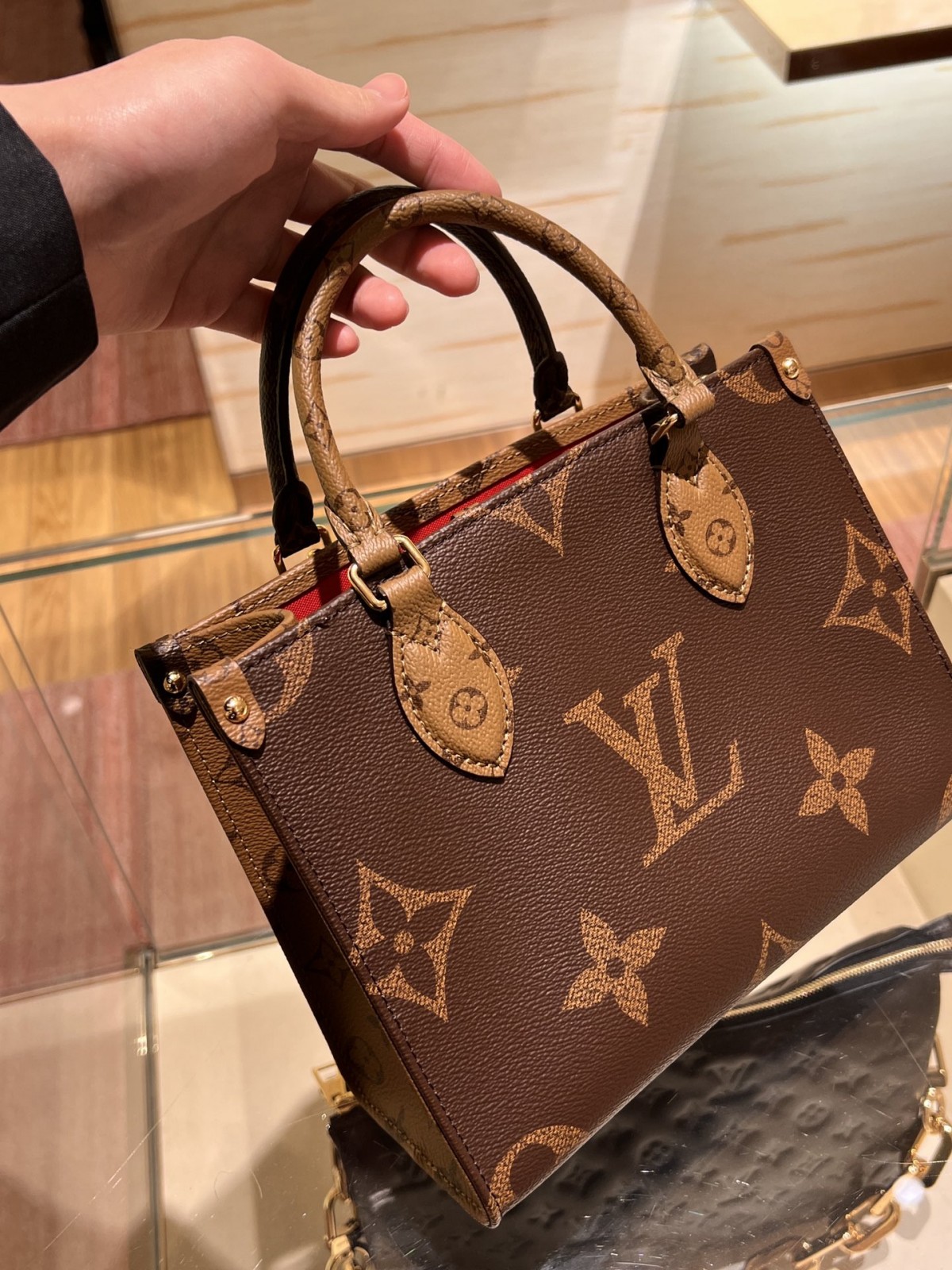 Shebag super replica Louis Vuitton M46373 ONTHEGO Small bag review (2025 May updated)-Best Quality Fake designer Bag Review, Replica designer bag ru Shebag super replica Louis Vuitton M46373 ONTHEGO Small bag review (2025 May updated)-Best Quality Fake designer Bag Review, Replica designer bag ru