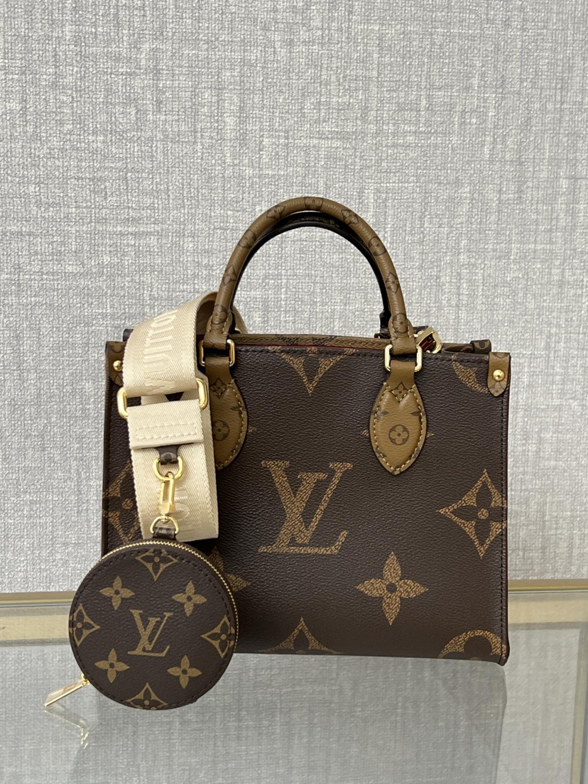 Shebag super replica Louis Vuitton M46373 ONTHEGO Small bag review (2025 May updated)-Best Quality Fake designer Bag Review, Replica designer bag ru Shebag super replica Louis Vuitton M46373 ONTHEGO Small bag review (2025 May updated)-Best Quality Fake designer Bag Review, Replica designer bag ru
