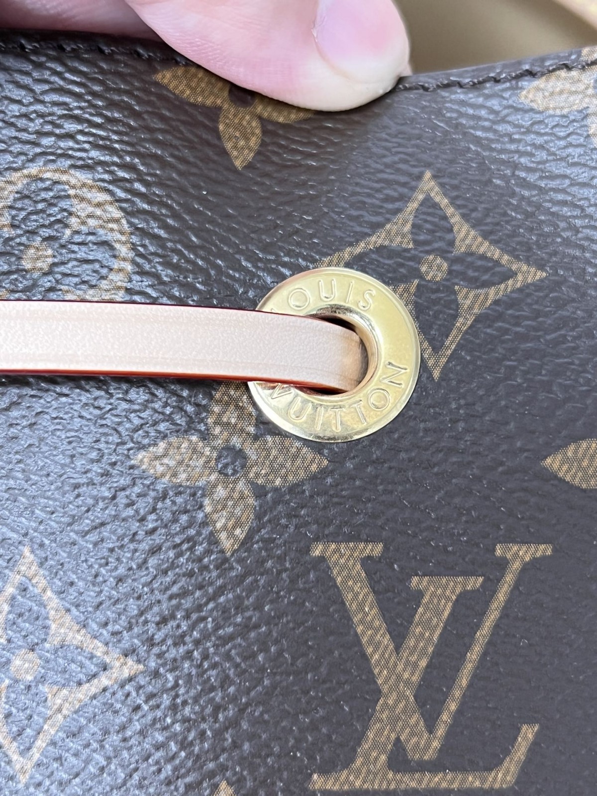 Shebag super replica Louis Vuitton M46581 NÉONOÉ BB bag review(2025 May updated)-Best Quality Fake designer Bag Review, Replica designer bag ru Shebag super replica Louis Vuitton M46581 NÉONOÉ BB bag review(2025 May updated)-Best Quality Fake designer Bag Review, Replica designer bag ru