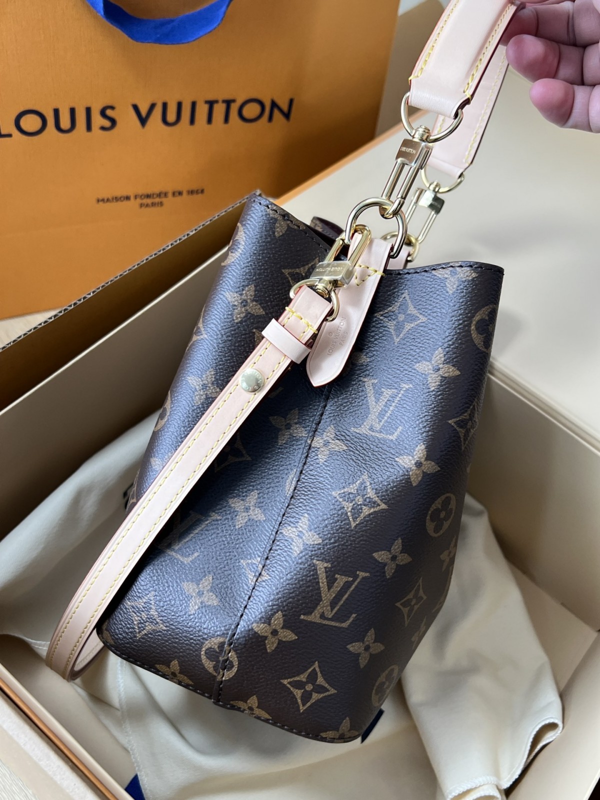 Shebag super replica Louis Vuitton M46581 NÉONOÉ BB bag review(2025 May updated)-Best Quality Fake designer Bag Review, Replica designer bag ru Shebag super replica Louis Vuitton M46581 NÉONOÉ BB bag review(2025 May updated)-Best Quality Fake designer Bag Review, Replica designer bag ru