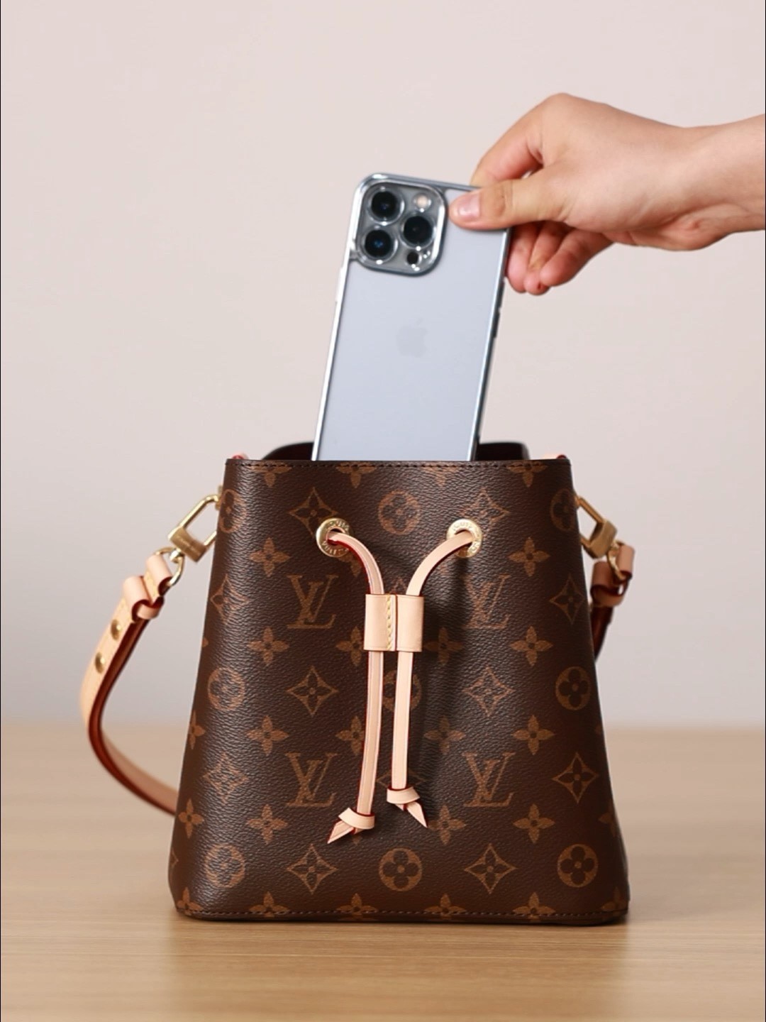 Shebag super replica Louis Vuitton M46581 NÉONOÉ BB bag review(2025 May updated)-Best Quality Fake designer Bag Review, Replica designer bag ru Shebag super replica Louis Vuitton M46581 NÉONOÉ BB bag review(2025 May updated)-Best Quality Fake designer Bag Review, Replica designer bag ru