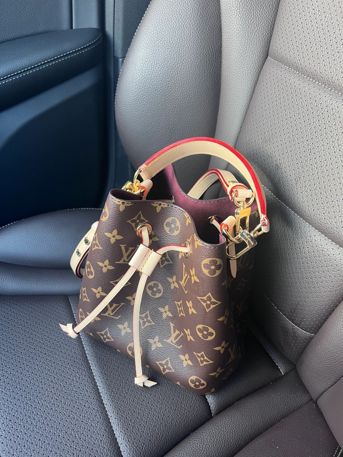 Shebag super replica Louis Vuitton M46581 NÉONOÉ BB bag review(2025 May updated)-Best Quality Fake designer Bag Review, Replica designer bag ru Shebag super replica Louis Vuitton M46581 NÉONOÉ BB bag review(2025 May updated)-Best Quality Fake designer Bag Review, Replica designer bag ru