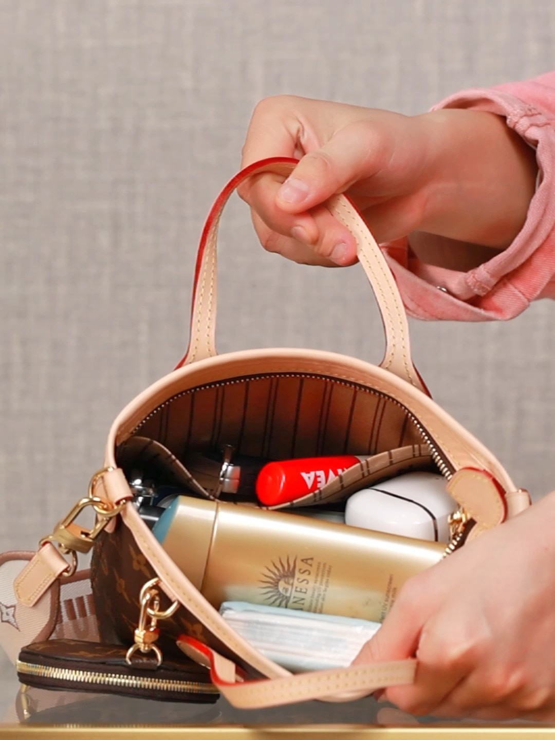 Shebag Super replica Louis Vuitton M46705 NEVERFULL BB bag review(2025 May updated)-Best Quality Fake designer Bag Review, Replica designer bag ru