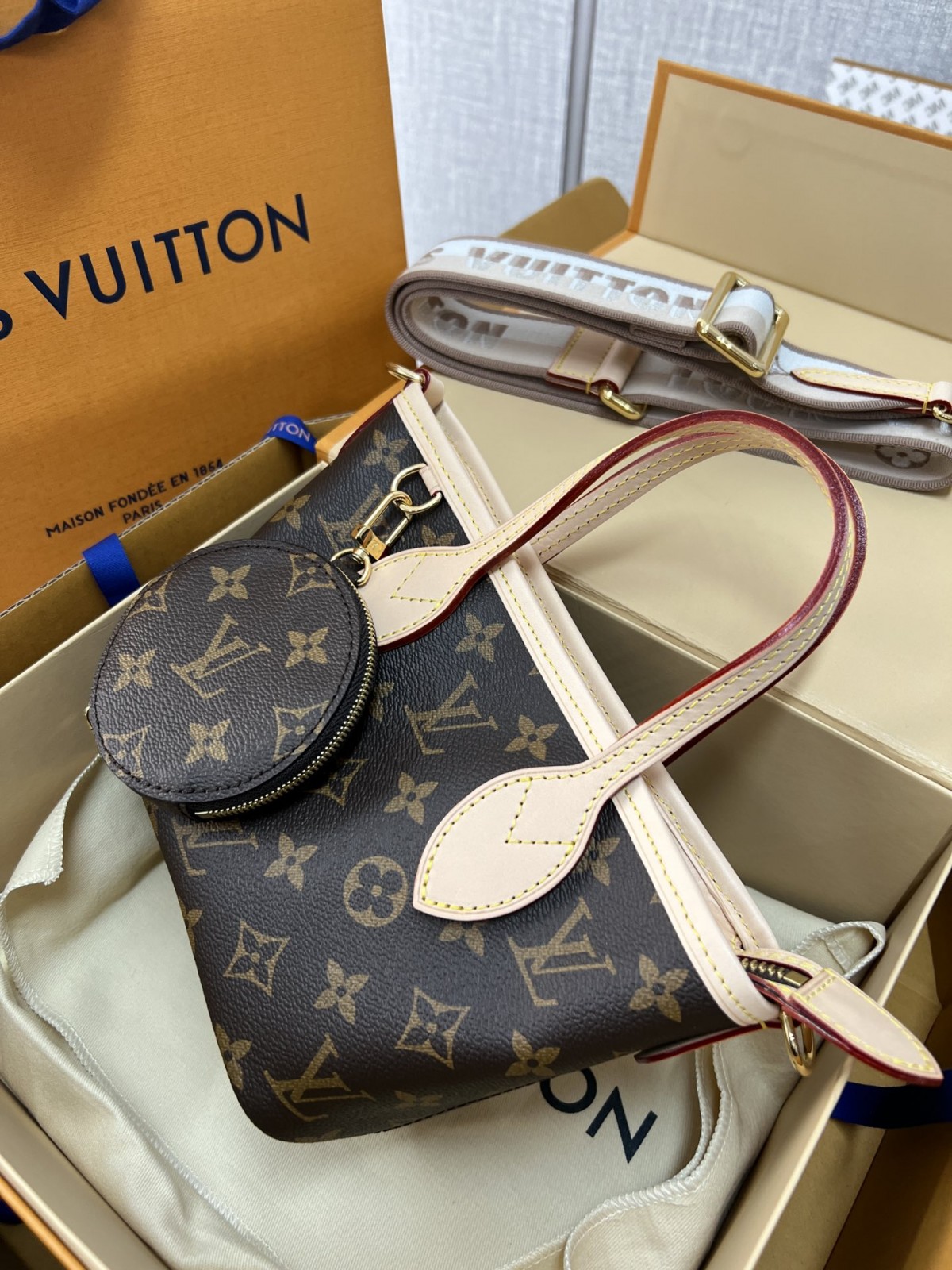 Shebag Super replica Louis Vuitton M46705 NEVERFULL BB bag review(2025 May updated)-Best Quality Fake designer Bag Review, Replica designer bag ru