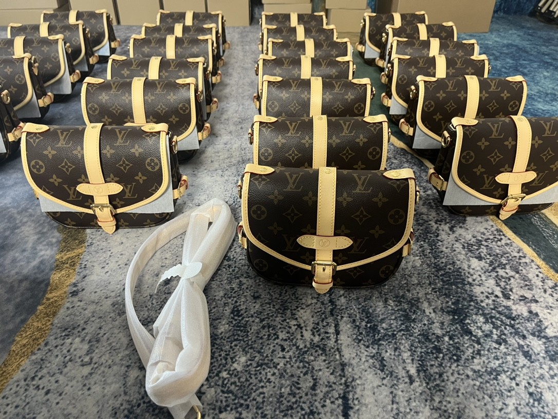 Shebag super replica Louis Vuitton M46740 SAUMUR BB bag review(2025 May udated)-Best Quality Fake designer Bag Review, Replica designer bag ru